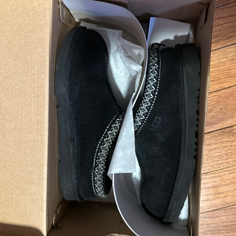 Kids ugg slippers